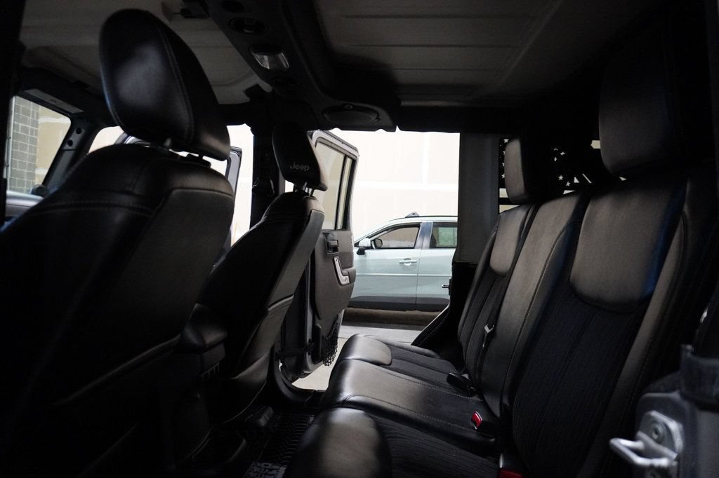 Used 2013 Jeep Wrangler Unlimited Sport AWD/4WD image 21