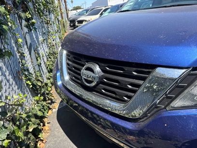 Certified 2020 Nissan Pathfinder SL