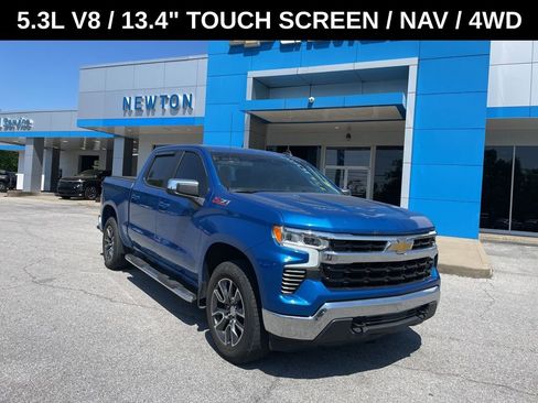 Used 2022 Chevrolet Silverado 1500 LT w/ Z71 Off-Road Package AWD/4WD image 1