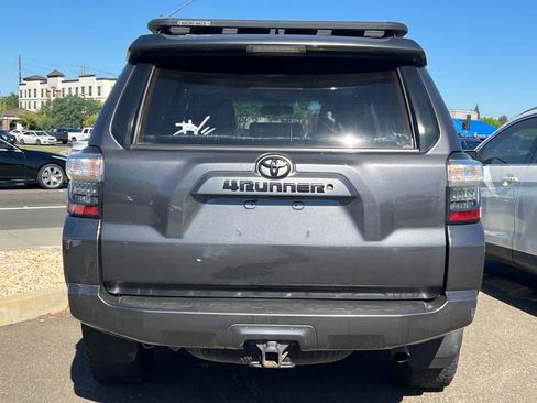 Used 2019 Toyota 4Runner SR5 Premium image 5