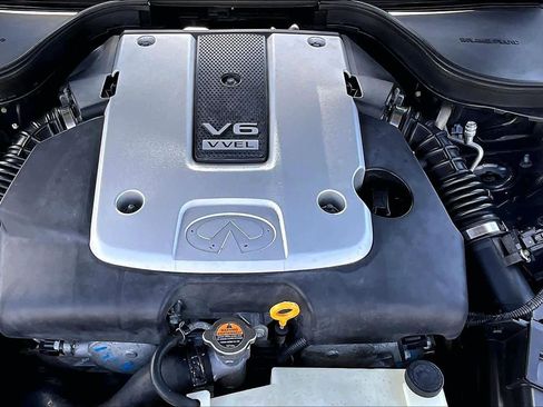 Used 2010 INFINITI G37 x w/ Premium Pkg image 29