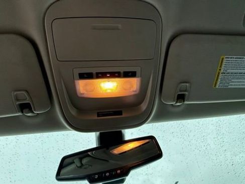 Used 2022 Chevrolet Colorado Z71 image 30