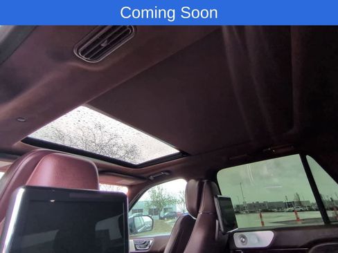 Used 2019 Lincoln Navigator Black Label w/ Cargo Package AWD/4WD image 17
