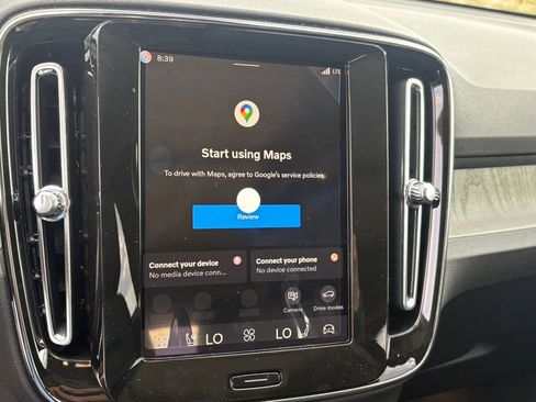 New 2026 Volvo XC40 B5 Core w/ Climate Package image 16