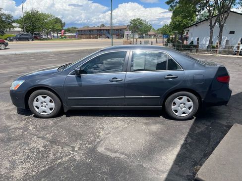 Used 2005 Honda Accord LX image 7