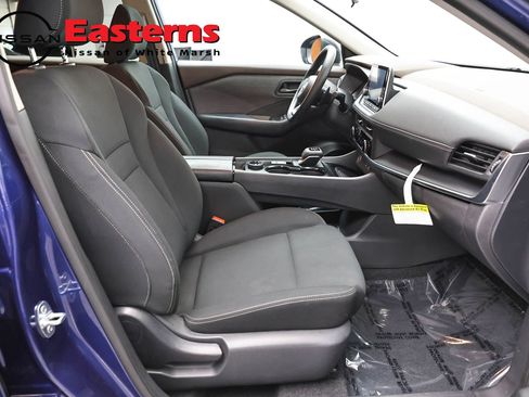 Used 2023 Nissan Rogue S AWD/4WD image 24