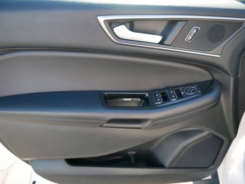 Used 2017 Ford Edge SEL w/ Canadian Touring Package image 10