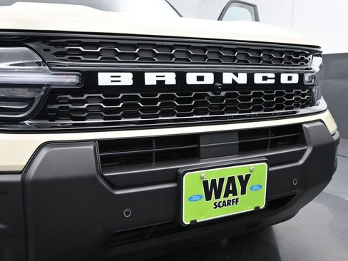 New 2025 Ford Bronco Sport Outer Banks w/ Outer Banks Tech Package+ AWD/4WD image 5