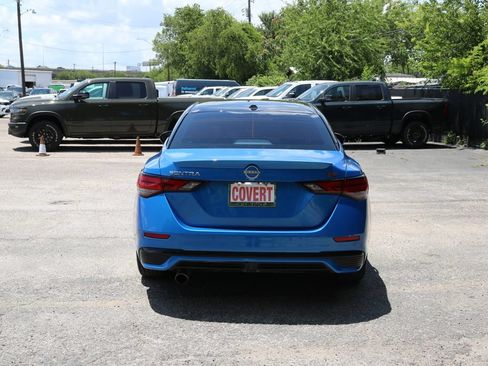 Used 2025 Nissan Sentra SR w/ SR Premium Package FWD image 4