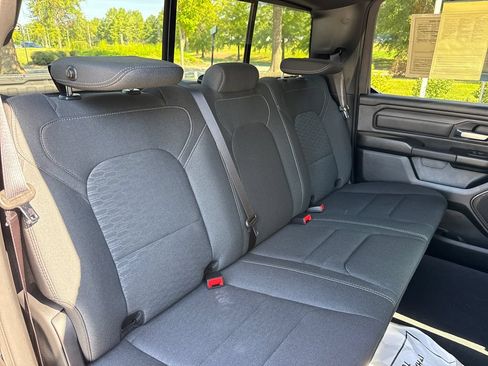 Used 2026 RAM 1500 Express AWD/4WD image 34