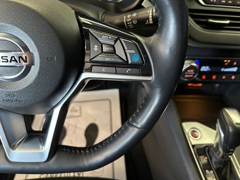 Used 2019 Nissan Altima 2.5 SV FWD image 12
