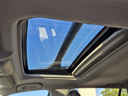 Used 2019 Toyota RAV4 Adventure image 12