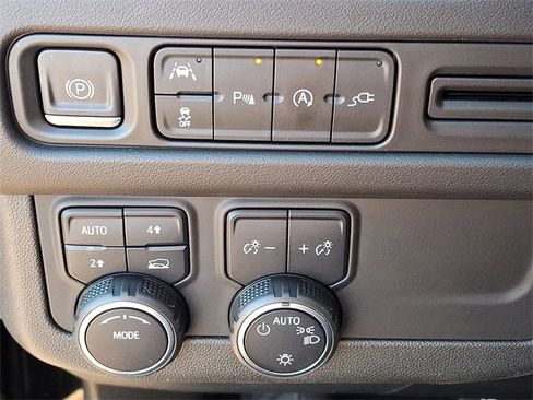 Used 2022 Chevrolet Tahoe LT image 23