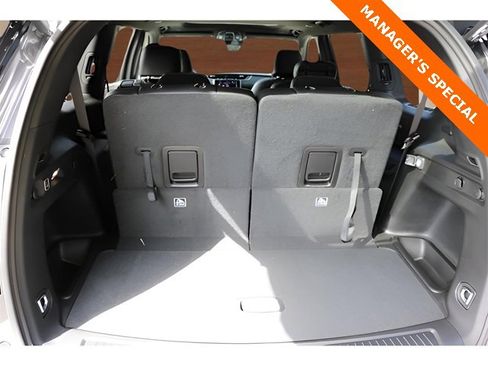 New 2025 Jeep Grand Cherokee L Altitude image 18