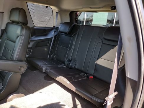Used 2015 GMC Yukon Denali w/ Premium Package AWD/4WD image 15