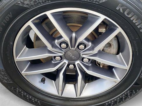 Certified 2021 Jeep Grand Cherokee Limited image 29