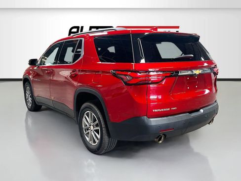 Used 2023 Chevrolet Traverse LT w/ Rear Camera Mirror Package AWD/4WD image 5