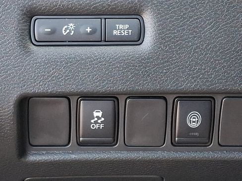 Certified 2024 Nissan Murano SV w/ SV Midnight Edition Package AWD/4WD image 26