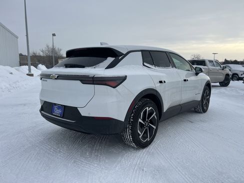 New 2026 Chevrolet Equinox EV LT image 3