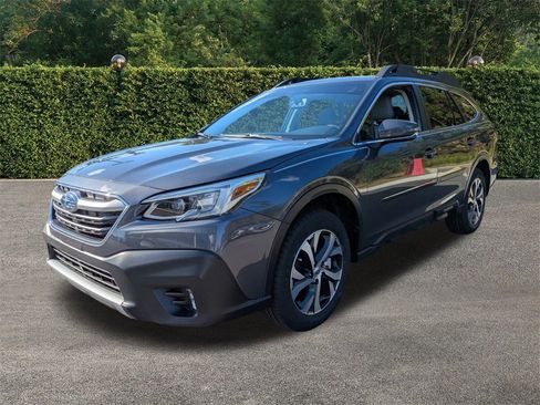 Used 2022 Subaru Outback Limited image 8