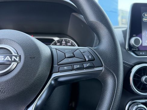 Used 2025 Nissan Sentra SV image 16