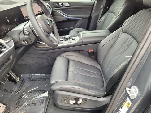 Used 2026 BMW X7 M60i AWD/4WD image 22