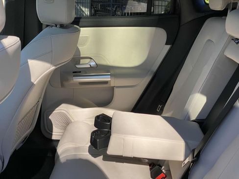 Certified 2025 Mercedes-Benz GLA 250 image 19