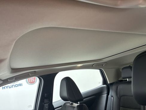 Used 2023 Nissan Ariya FWD image 22