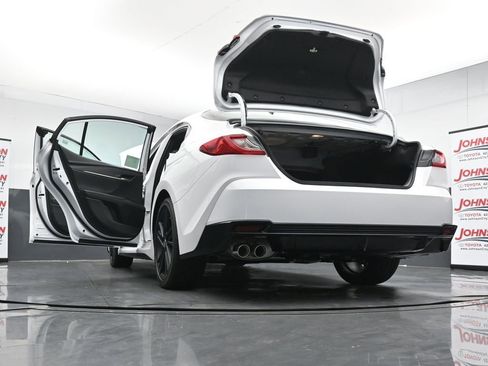 New 2026 Toyota Camry Hybrid FWD image 41