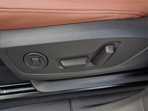New 2025 Audi Q3 2.0T Premium image 19