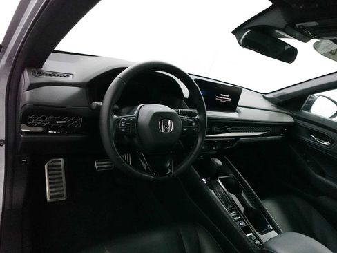 Used 2024 Honda Accord Sport image 15