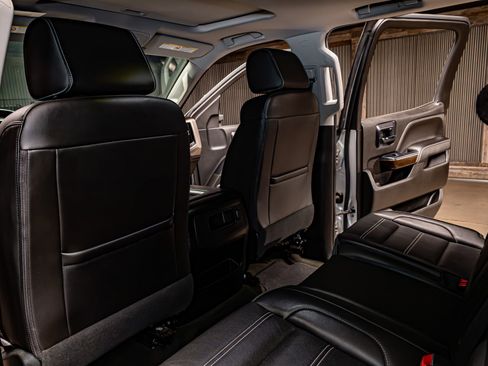 Used 2018 GMC Sierra 2500 Denali w/ Duramax Plus Package image 24