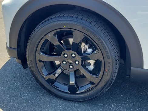 Used 2023 Ford Explorer ST-Line w/ Class IV Trailer Tow Package RWD image 5