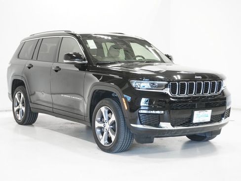 Used 2023 Jeep Grand Cherokee L Limited image 4