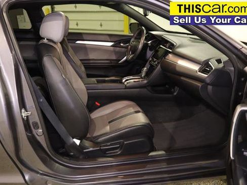 Used 2018 Honda Civic Touring image 25