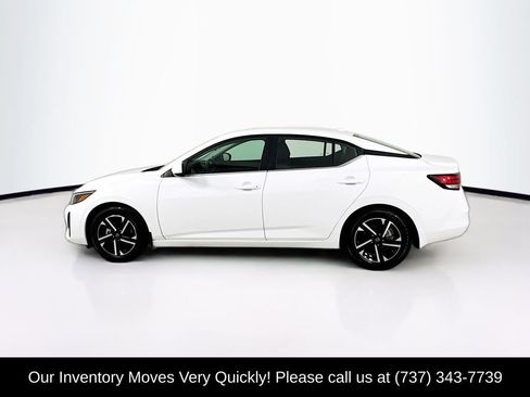 Used 2024 Nissan Sentra SV FWD image 4