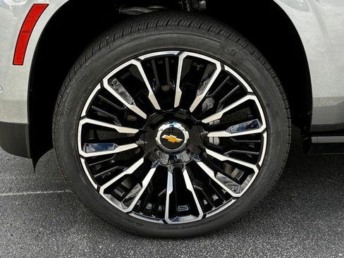 New 2026 Chevrolet Suburban High Country AWD/4WD image 52