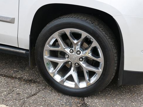 Used 2018 Cadillac Escalade ESV Platinum AWD/4WD image 7