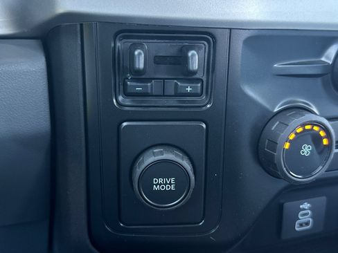New 2026 Ford F250 XL w/ XL Chrome Package RWD image 24