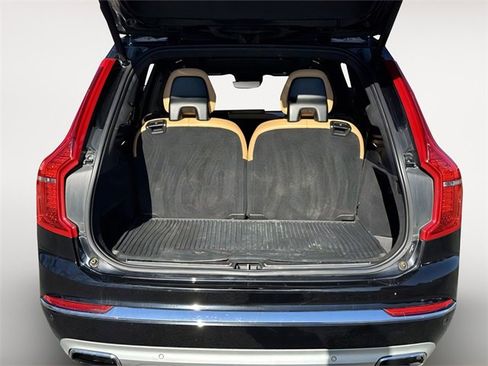 Used 2021 Volvo XC90 T6 Inscription image 22