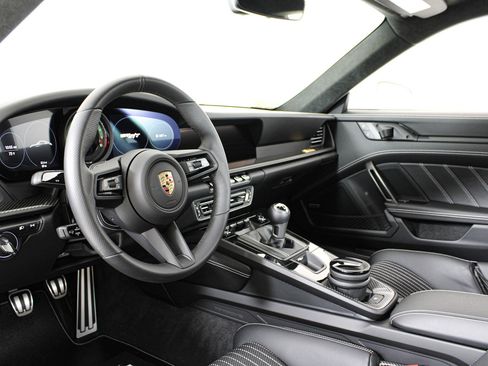 Used 2024 Porsche 911 GT3 RS RWD image 2