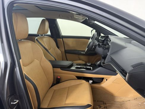 Used 2023 Lexus RZ 450e Premium w/ Technology Package AWD/4WD image 10