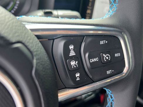 Used 2024 Jeep Wrangler High Altitude AWD/4WD image 13