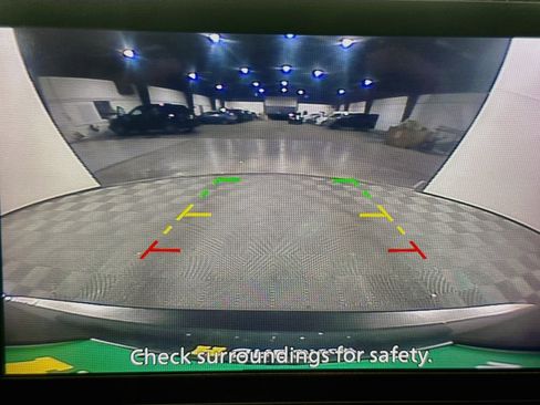 Used 2023 Nissan Rogue S FWD image 17