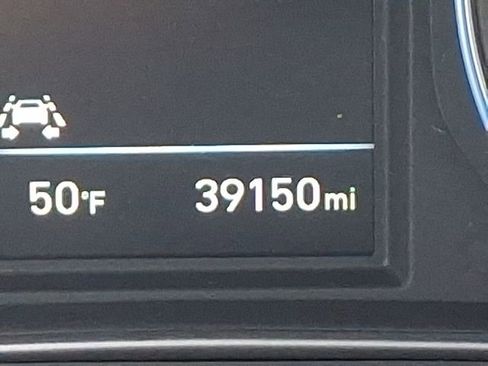 Used 2021 Hyundai Kona Limited w/ Cargo Package image 21