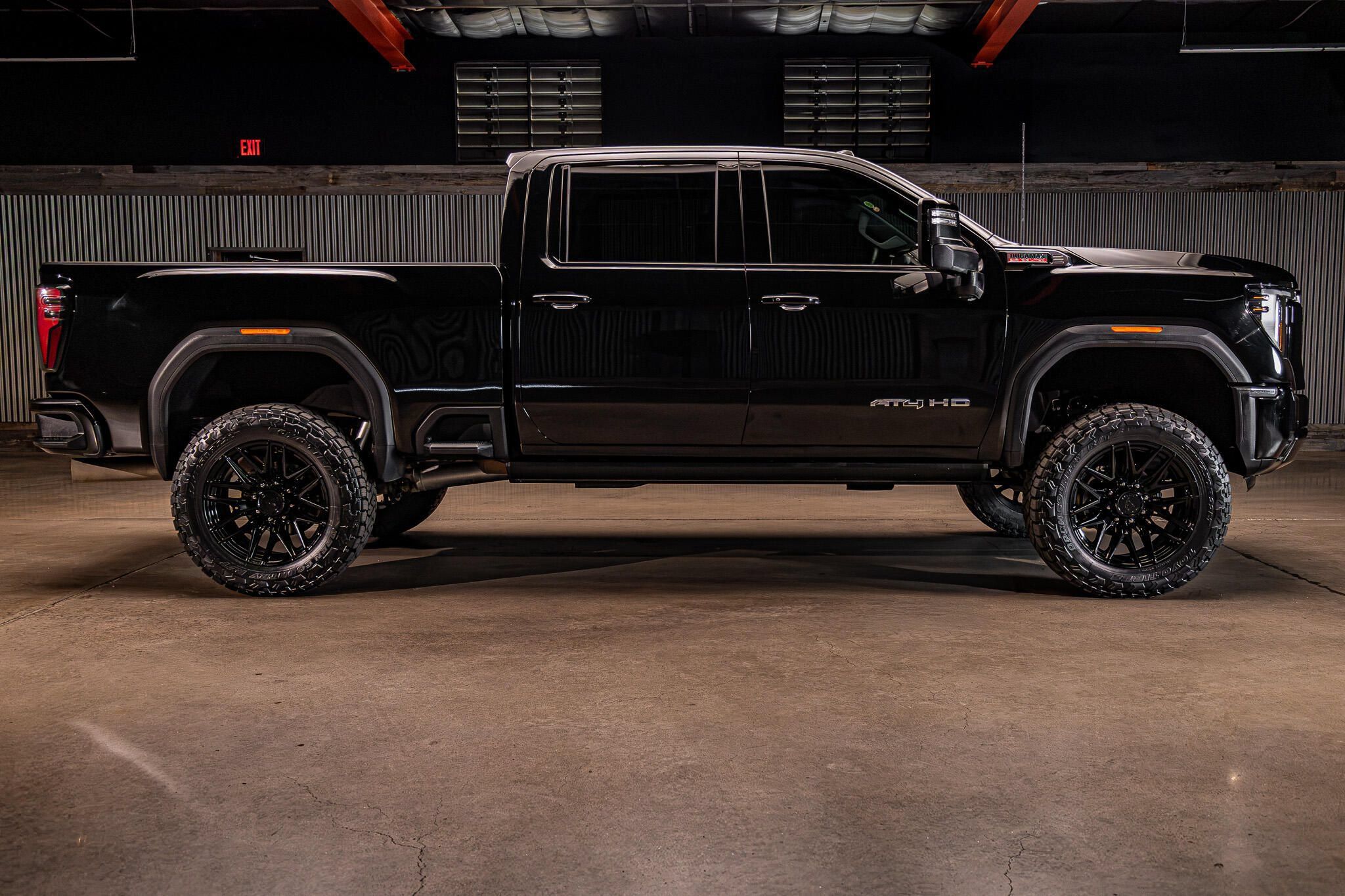 Used 2026 GMC Sierra 2500 AT4 w/ AT4 Premium Plus Package AWD/4WD image 11