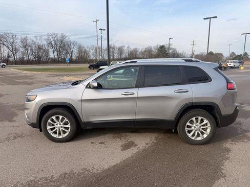 Used 2021 Jeep Cherokee Latitude w/ Safety Group image 6
