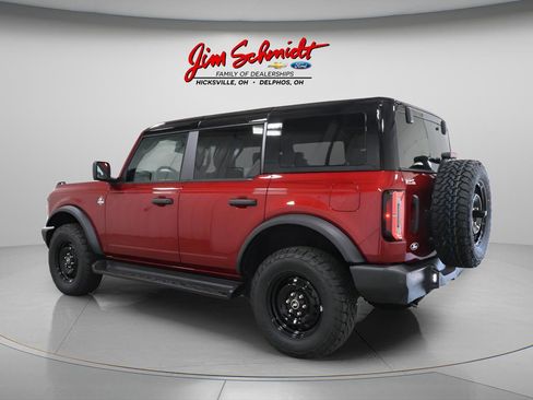 New 2026 Ford Bronco Outer Banks image 4