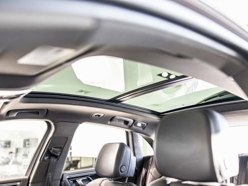 Used 2022 Porsche Macan S image 19