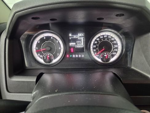 Used 2018 RAM 1500 Express w/ Express Value Package image 17